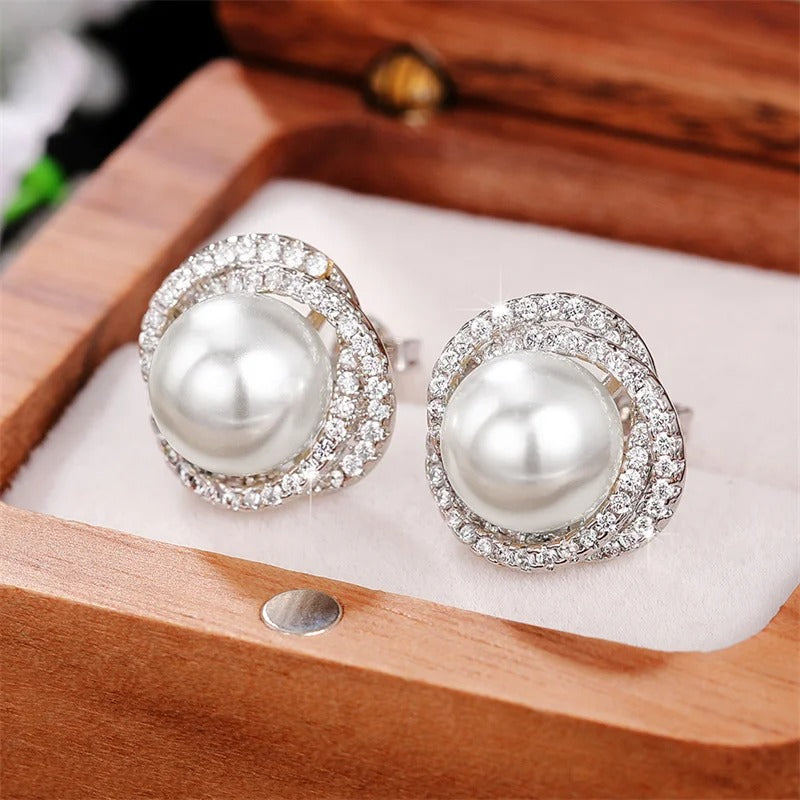 Lunar Pearls Earrings